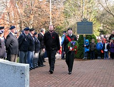 2015
												11 11 Cenotaph, Lion's Head (29a).JPG